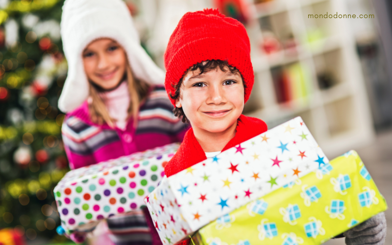 Cosa regalare ai bambini a Natale? I genitori con figli ancora piccoli non hanno grossi problemi dato che la letterina per Babbo Natale è la soluzione perfetta.