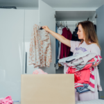 10 consigli per il decluttering nell'armadio